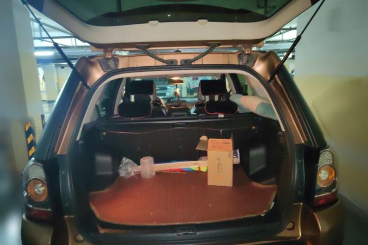 Used Land Rover Freelander 2 2014 2.0T Si4 SE Gasoline Version Trunk