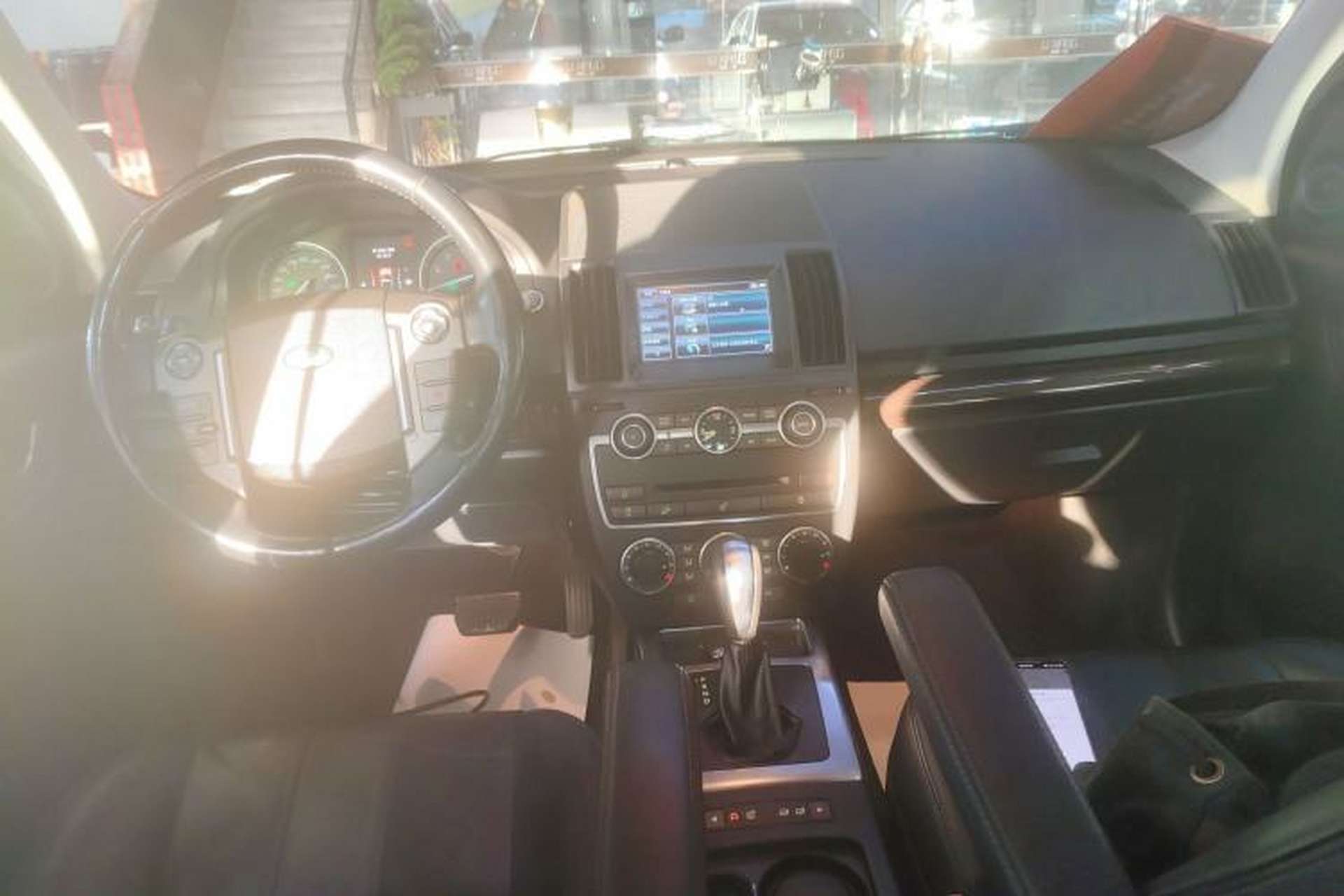 Used Land Rover Freelander 2 2014 2.0T Si4 SE Gasoline Version Center Console