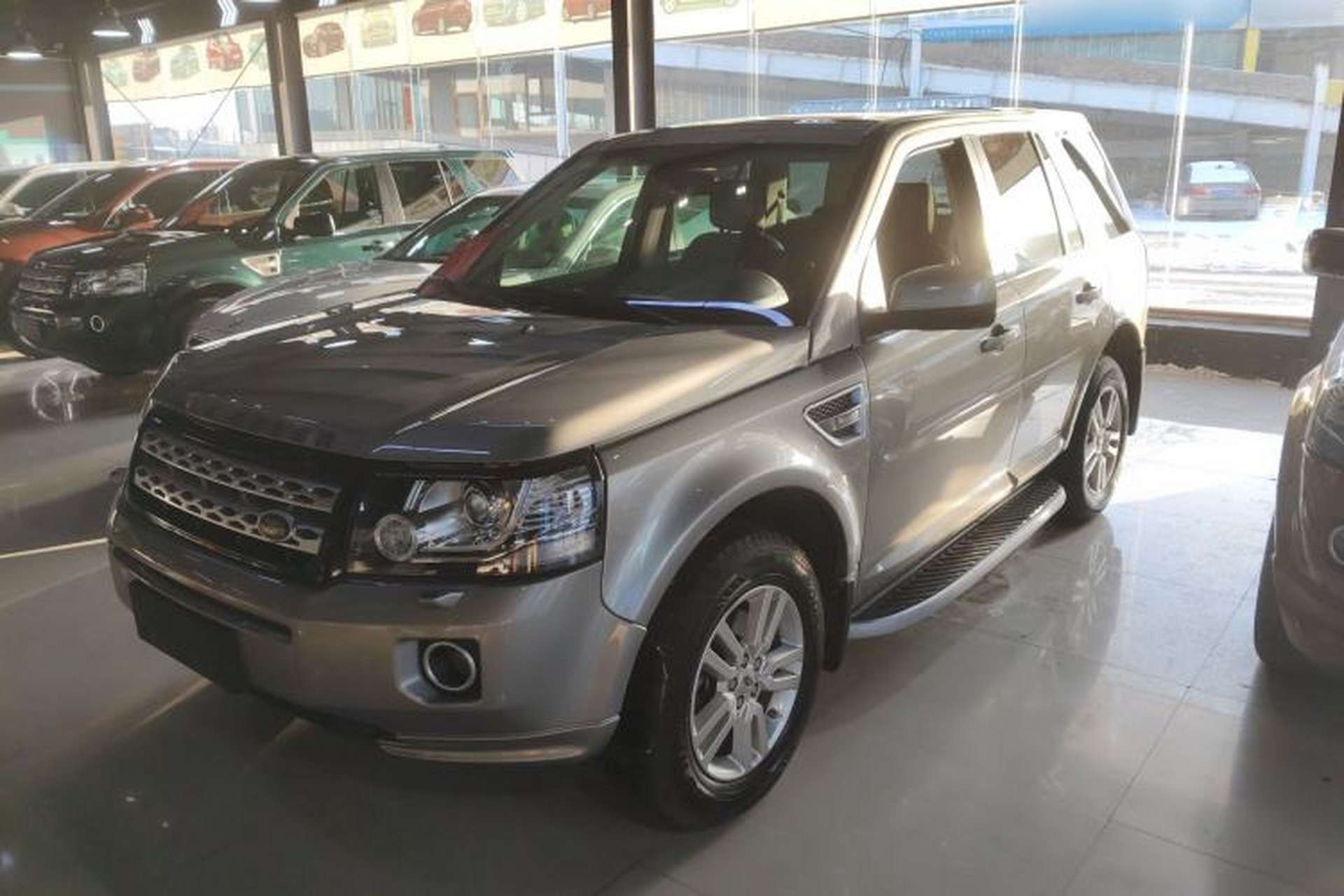 Used Land Rover Freelander 2 2014 2.0T Si4 SE Gasoline Version Front Left 45 Deg