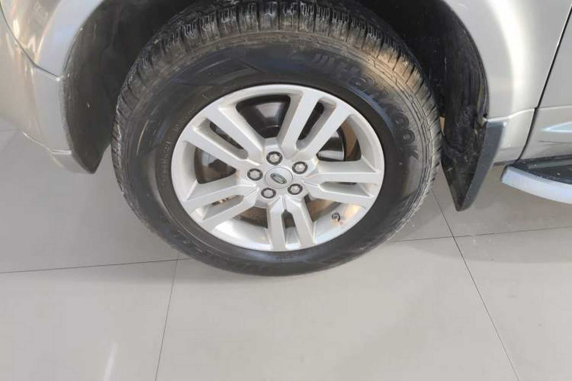 Used Land Rover Freelander 2 2014 2.0T Si4 SE Gasoline Version Left Front Wheel Hub