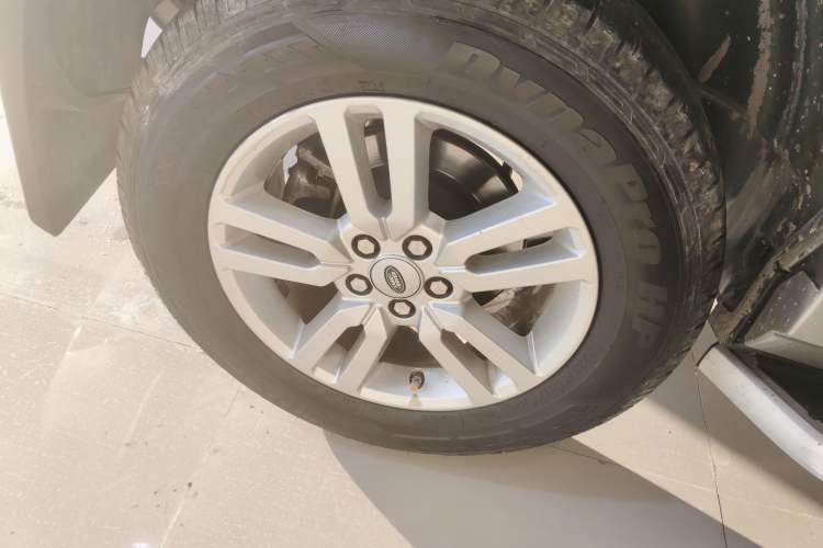 Used Land Rover Freelander 2 2014 2.0T Si4 SE Gasoline Version Right Rear Wheel Hub