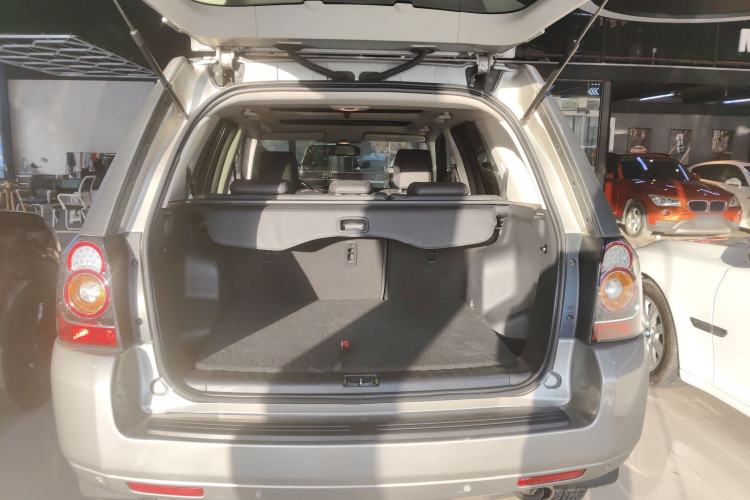 Used Land Rover Freelander 2 2014 2.0T Si4 SE Gasoline Version Trunk