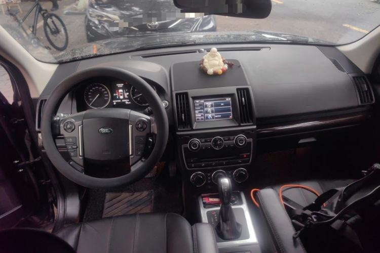 Used Land Rover Freelander 2 2014 2.0T Si4 SE Gasoline Version Center Console