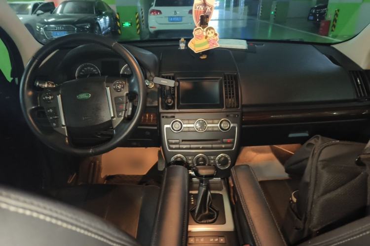 Used Land Rover Freelander 2 2014 2.0T Si4 SE Gasoline Version Center Console