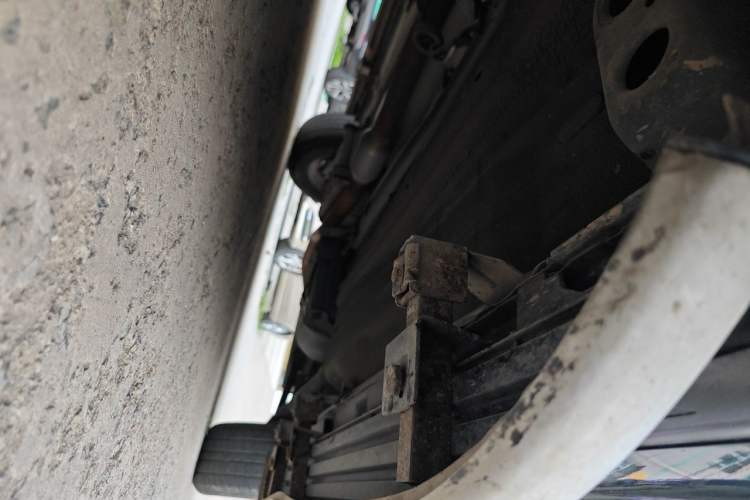 Used Land Rover Freelander 2  Chassis Front Left