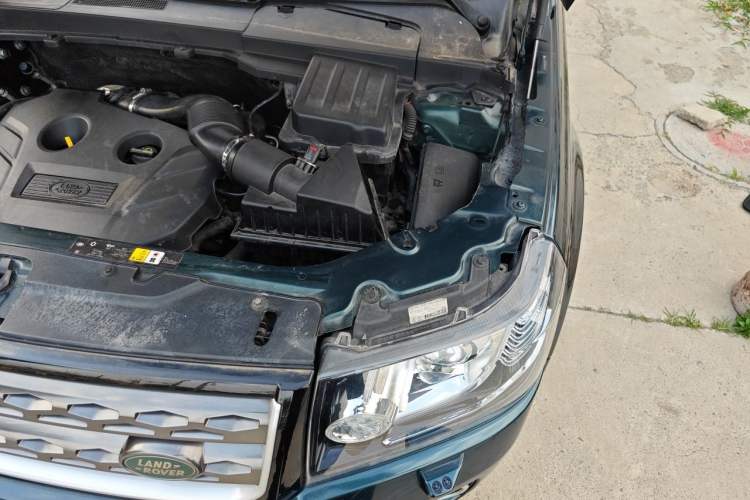 Used Land Rover Freelander 2  Engine Bay Left