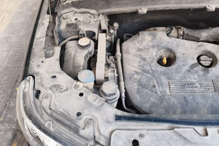 Used Land Rover Freelander 2 2014 2.0T Si4 SE Gasoline Version Engine Bay Right