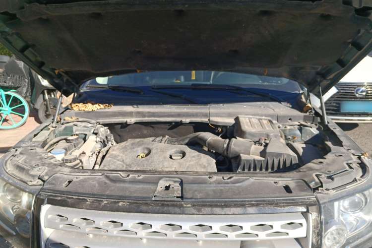 Used Land Rover Freelander 2 2014 2.0T Si4 HSE Gasoline Edition Engine Bay