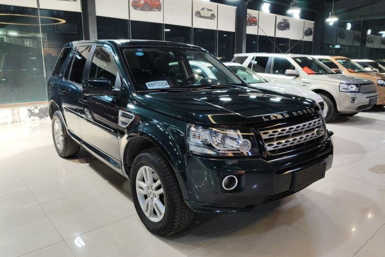 Used Land Rover Freelander 2 2014 2.0T Si4 SE Gasoline Version Front Right 45 Deg