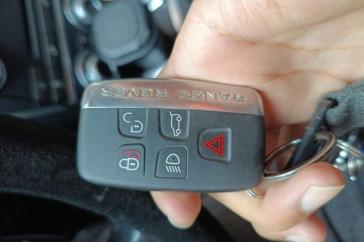 Used Land Rover Freelander 2 2014 2.2T SD4 SE Diesel Edition Interior 1