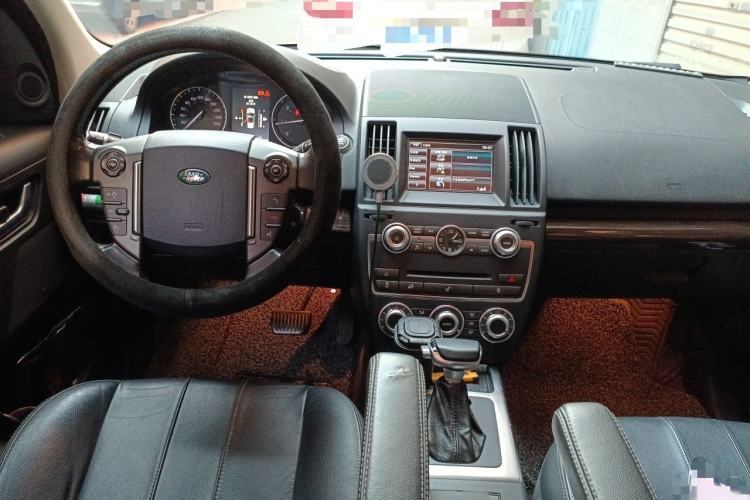 Used Land Rover Freelander 2 2014 2.2T SD4 SE Diesel Edition Interior 2