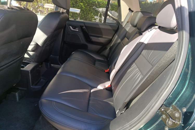 Used Land Rover Freelander 2 2014 2.0T Si4 HSE Gasoline Edition Left Rear Seat