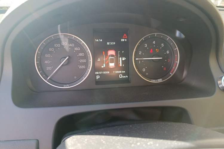 Used Land Rover Freelander 2 2014 2.0T Si4 HSE Gasoline Edition Odometer Close Up