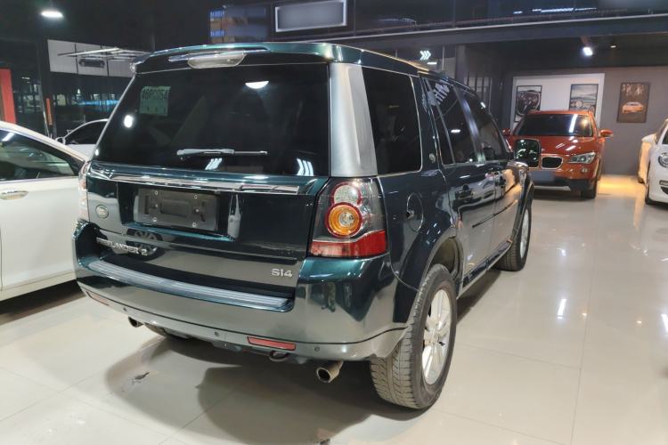 Used Land Rover Freelander 2 2014 2.0T Si4 SE Gasoline Version Rear Right 45 Deg