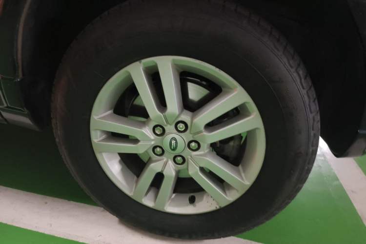 Used Land Rover Freelander 2 2014 2.0T Si4 SE Gasoline Version Right Front Wheel Hub