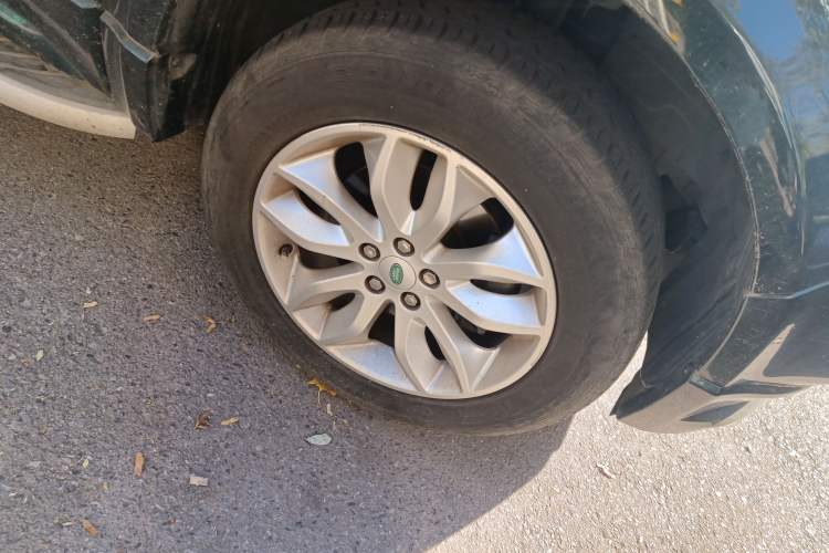 Used Land Rover Freelander 2 2014 2.0T Si4 HSE Gasoline Edition Right Front Wheel Hub
