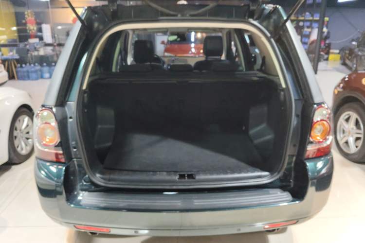 Used Land Rover Freelander 2 2014 2.0T Si4 SE Gasoline Version Trunk