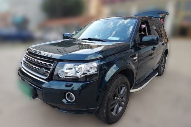 Used Land Rover Freelander 2 In September 2014, the Land Rover Freelander 2 had a 2.0-liter engine.