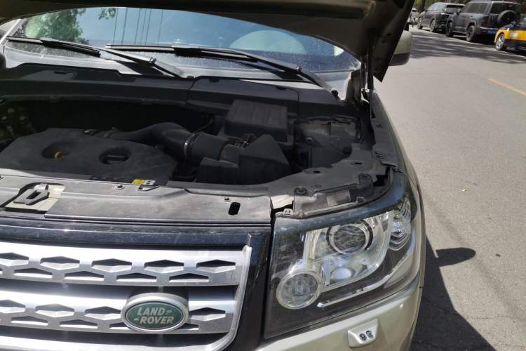 Used Land Rover Freelander 2 2014 2.0T Si4 SE Gasoline Version Engine Bay Left