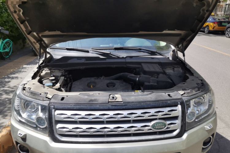 Used Land Rover Freelander 2 2014 2.0T Si4 SE Gasoline Version Engine Bay
