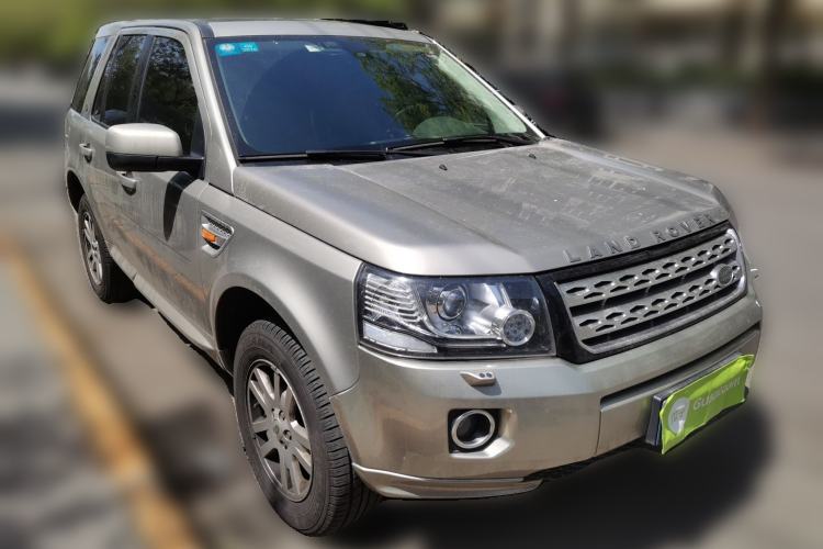 Used Land Rover Freelander 2 2014 2.0T Si4 SE Gasoline Version Front Right 45 Deg