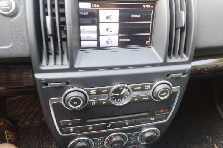 Used Land Rover Freelander 2 2014 2.0T Si4 SE Gasoline Version Audio And AC Panel