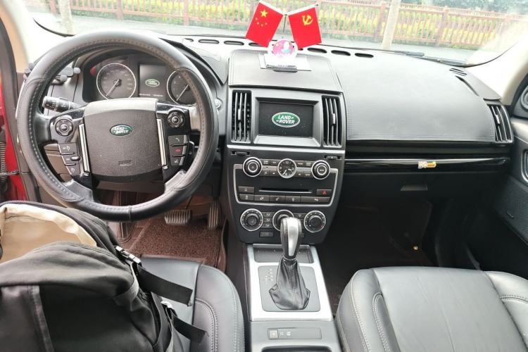 Used Land Rover Freelander 2 2014 2.0T Si4 SE Gasoline Version Center Console