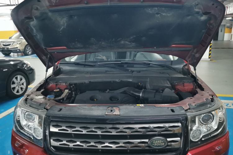 Used Land Rover Freelander 2 2014 2.0T Si4 SE Gasoline Version Engine Bay