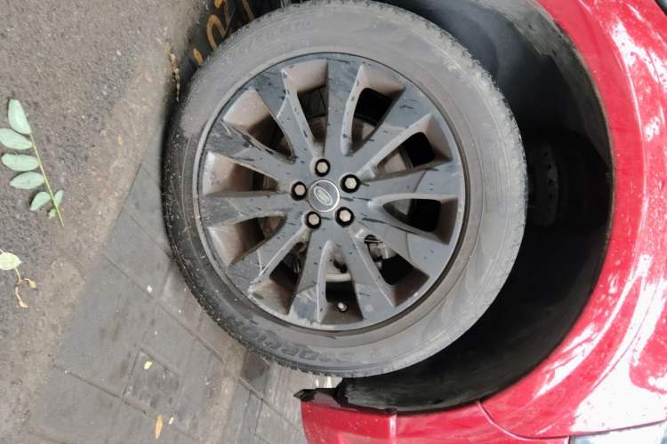 Used Land Rover Freelander 2 2014 2.0T Si4 HSE Gasoline Edition Right Front Wheel Hub