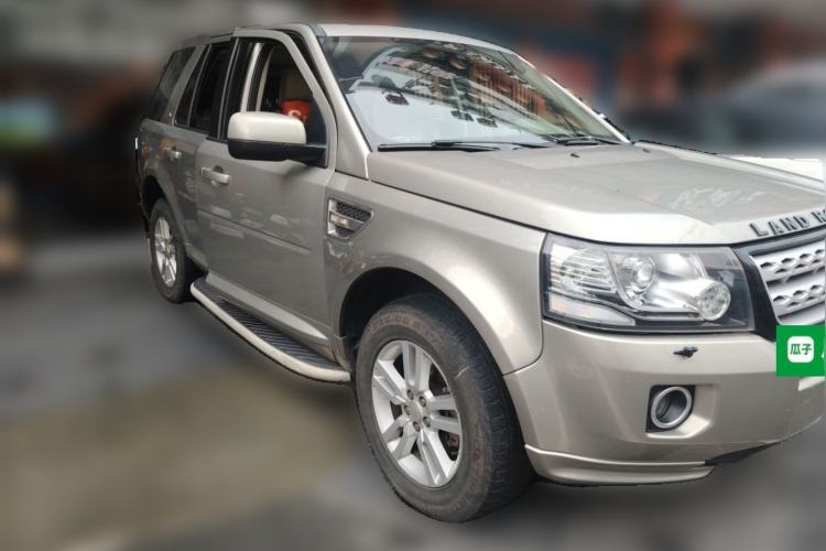 Used Land Rover Freelander 2 2014 2.0T Si4 SE Gasoline Version Front Right 45 Deg