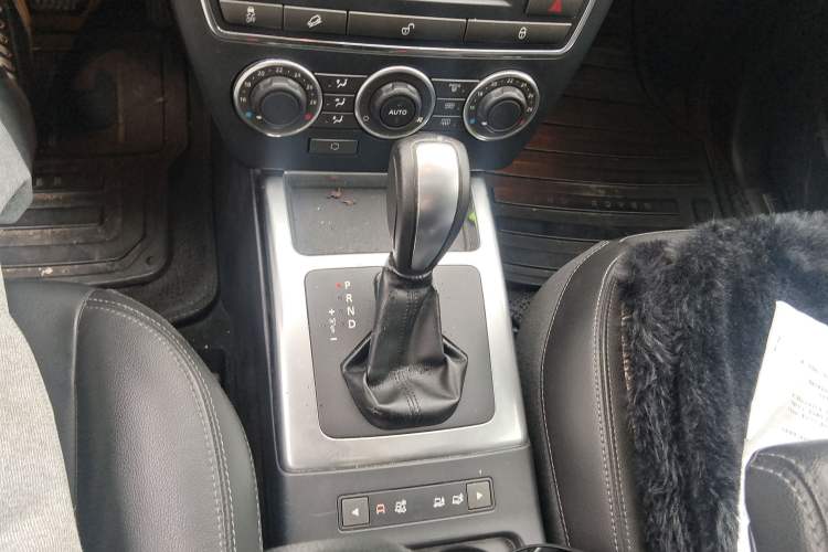 Used Land Rover Freelander 2 2014 2.2T SD4 SE Diesel Edition Gear Lever