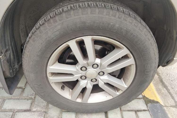 Used Land Rover Freelander 2 2014 2.2T SD4 SE Diesel Edition Right Front Wheel Hub