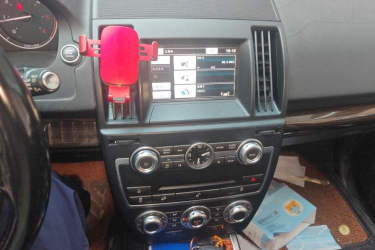 Used Land Rover Freelander 2 2014 2.2T SD4 SE Diesel Edition Audio And AC Panel