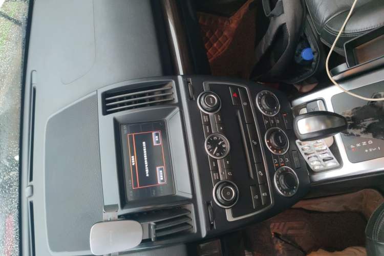 Used Land Rover Freelander 2 2014 2.2T SD4 SE Diesel Edition Audio And AC Panel