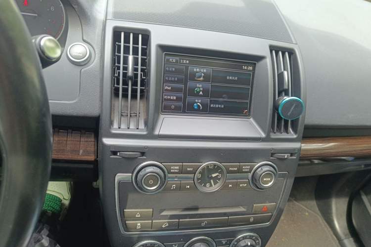 Used Land Rover Freelander 2 2014 2.0T Si4 SE Gasoline Version Audio And AC Panel
