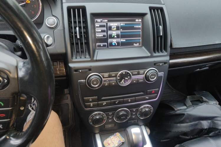 Used Land Rover Freelander 2 2014 2.0T Si4 SE Gasoline Version Audio And AC Panel
