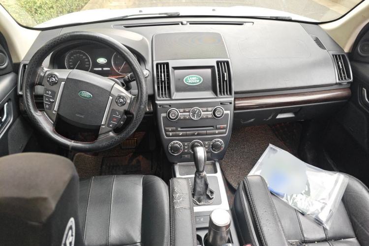 Used Land Rover Freelander 2 2014 2.2T SD4 SE Diesel Edition Center Console