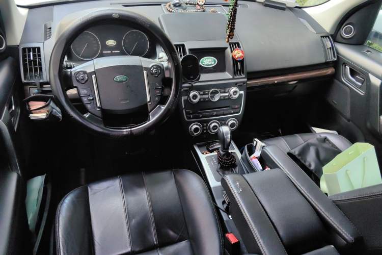 Used Land Rover Freelander 2 2014 2.0T Si4 SE Gasoline Version Center Console