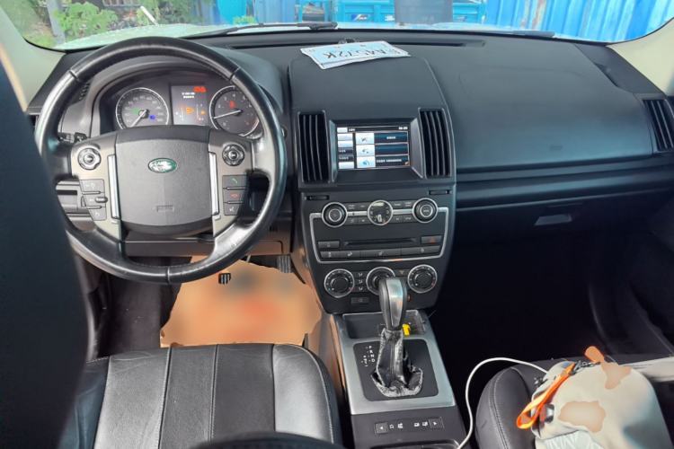Used Land Rover Freelander 2 2014 2.0T Si4 S Gasoline Version Center Console