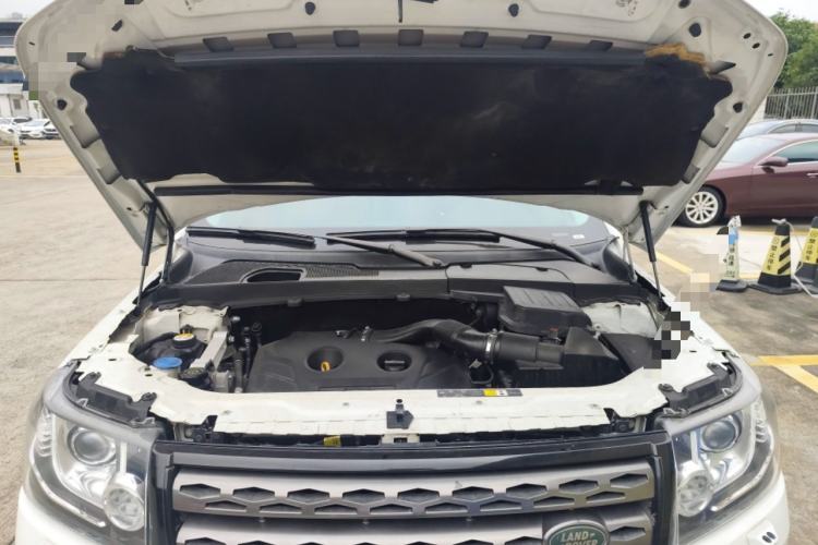 Used Land Rover Freelander 2 2014 2.0T Si4 SE Gasoline Version Engine Bay