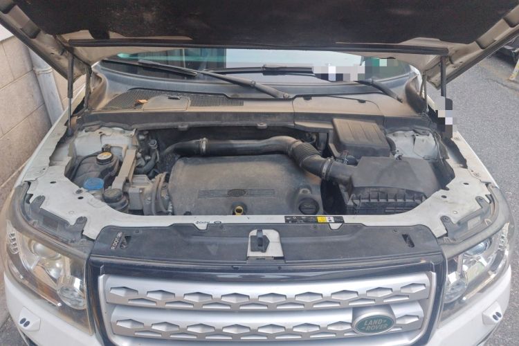 Used Land Rover Freelander 2 2014 2.2T SD4 SE Diesel Edition Engine Bay