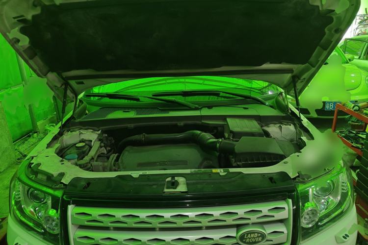 Used Land Rover Freelander 2 2014 2.2T SD4 SE Diesel Edition Engine Bay