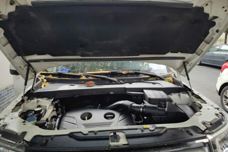 Used Land Rover Freelander 2 2014 2.0T Si4 SE Gasoline Version Engine Bay