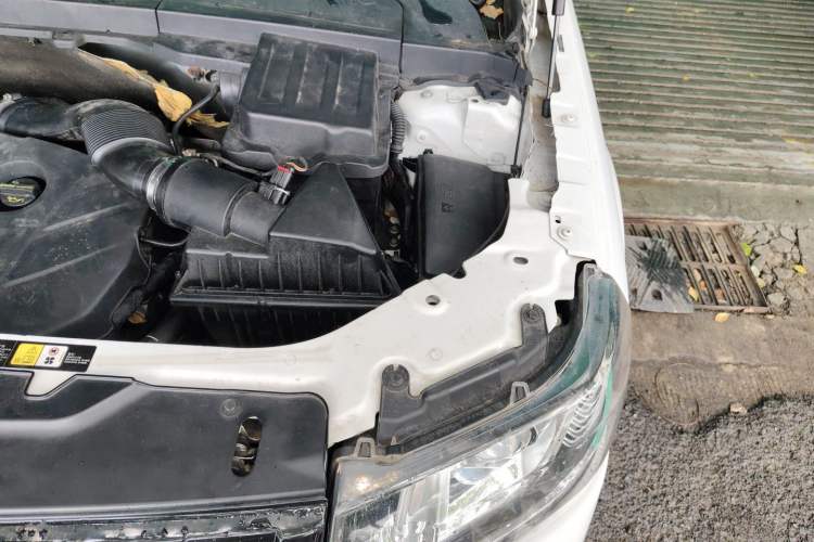 Used Land Rover Freelander 2 2014 2.0T Si4 HSE Gasoline Edition Engine Bay Left
