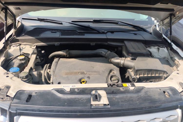 Used Land Rover Freelander 2 2014 2.2T SD4 SE Diesel Edition Engine Bay