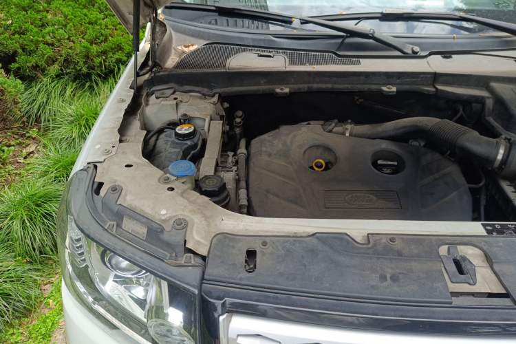 Used Land Rover Freelander 2 2014 2.0T Si4 SE Gasoline Version Engine Bay Right