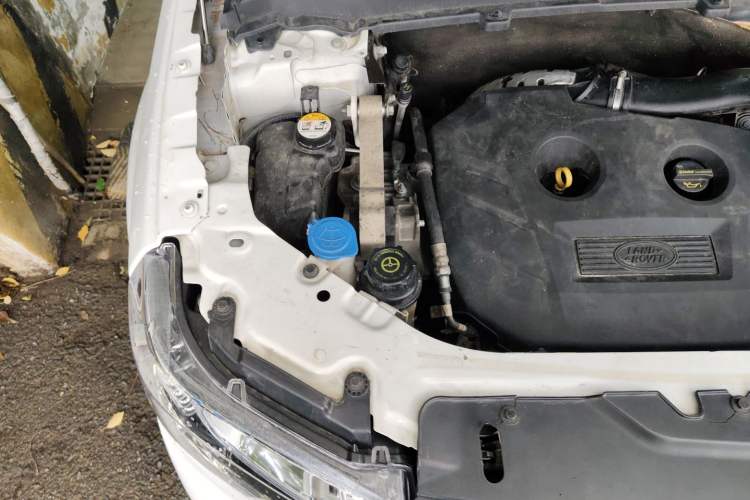 Used Land Rover Freelander 2 2014 2.0T Si4 HSE Gasoline Edition Engine Bay Right