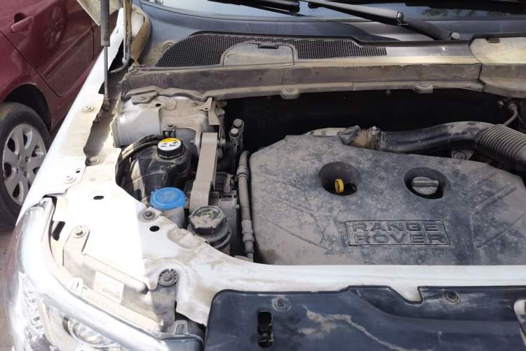 Used Land Rover Freelander 2 2014 2.0T Si4 SE Gasoline Version Engine Bay Right