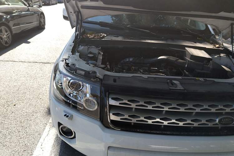 Used Land Rover Freelander 2 2014 2.0T Si4 SE Gasoline Version Engine Bay Right