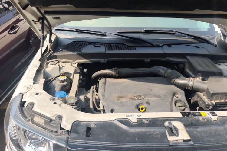 Used Land Rover Freelander 2 2014 2.2T SD4 SE Diesel Edition Engine Bay Right
